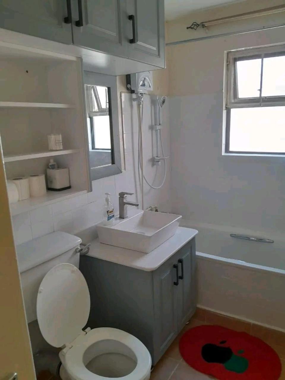 Mone Airbnb * Nairobi