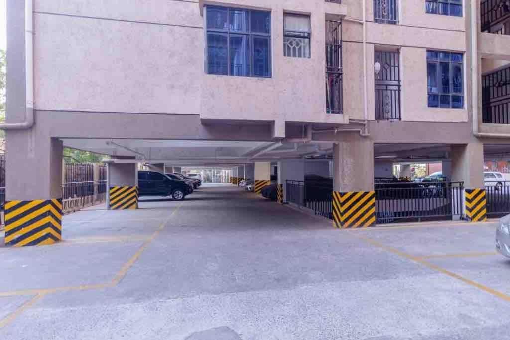 Denis Garden,2br, Gym,wifi,netflix,free Parking Apartment Nairobi