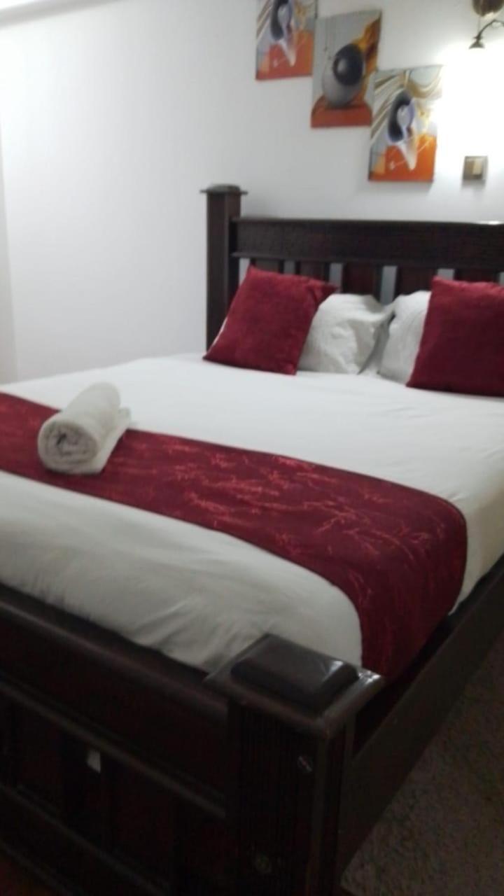 Denis Garden,2br, Gym,wifi,netflix,free Parking Apartment