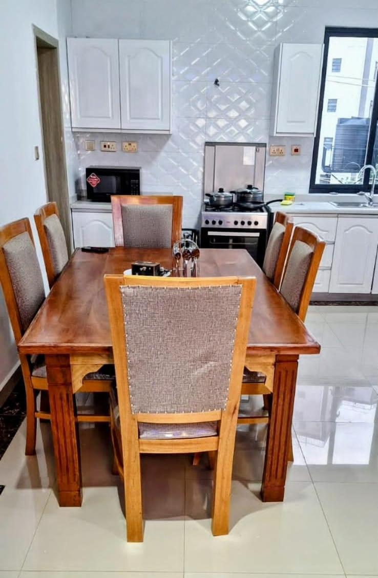 Apartment Cozy Two Furnished *