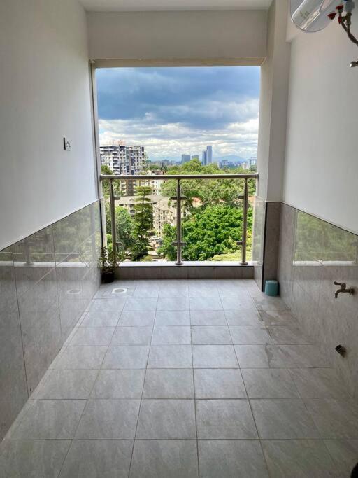 Gatundu Heights - Stylish New 2 Bed In Kileleshwa With Gym & Rooftop Terrace Apartment *