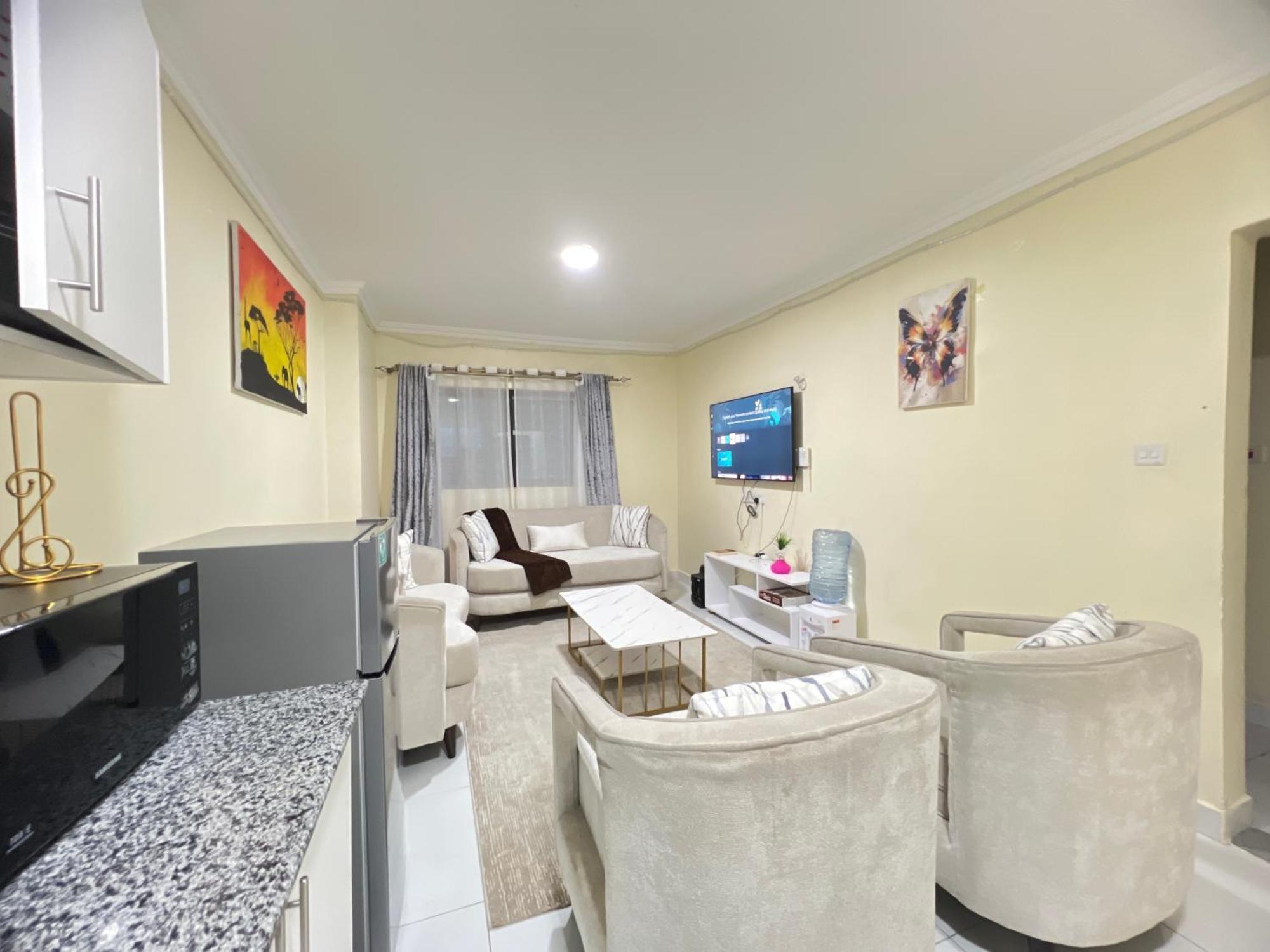 Fully Furnished 2 Bedroom With A Spacious Balcony Behind Gateway Mall 10 Minutes To Jkia,5min To Sgr With Ac,washing Machine And Lift Apartment Nairobi
