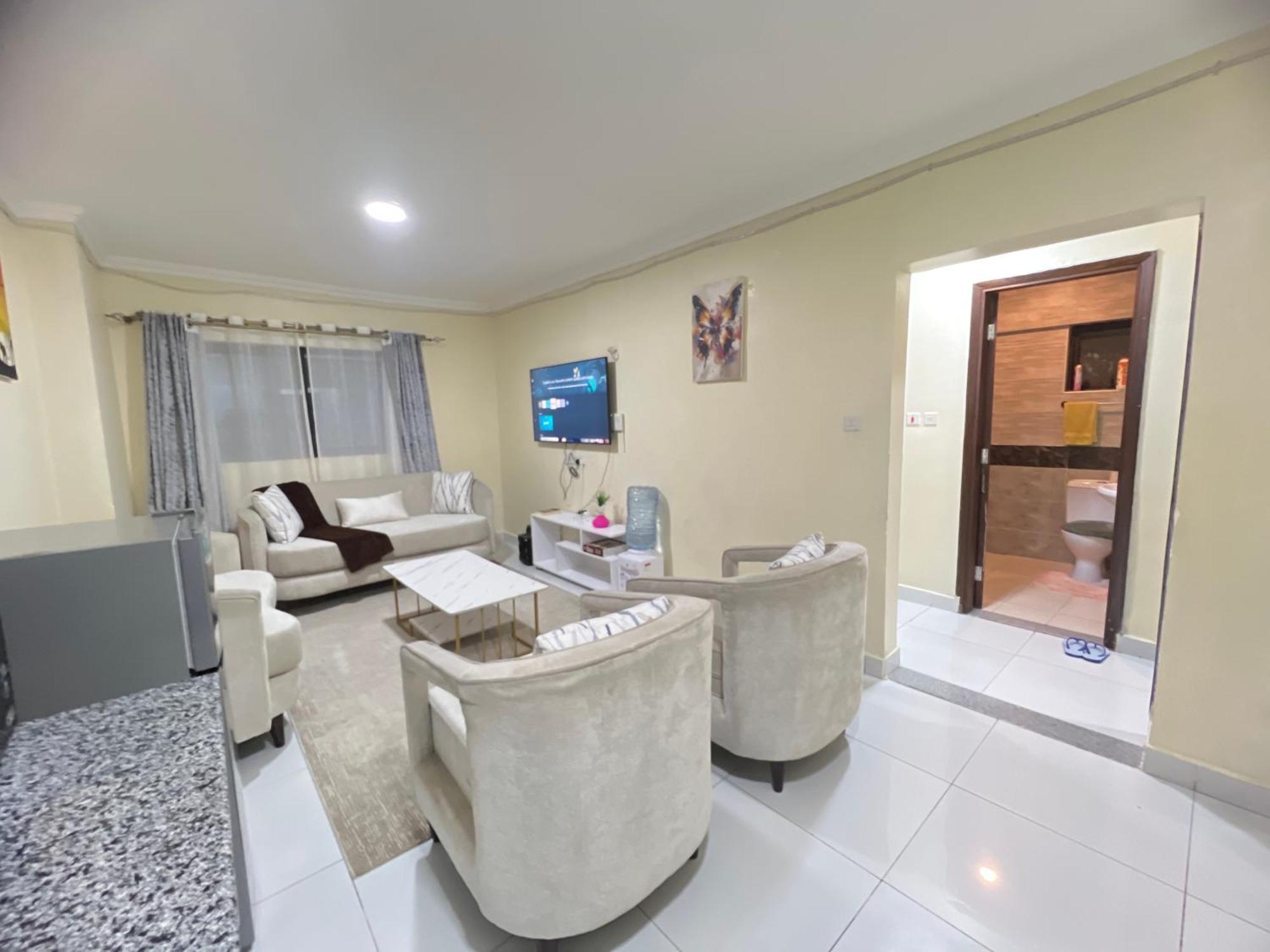 Fully Furnished 2 Bedroom With A Spacious Balcony Behind Gateway Mall 10 Minutes To Jkia,5min To Sgr With Ac,washing Machine And Lift Apartment Nairobi