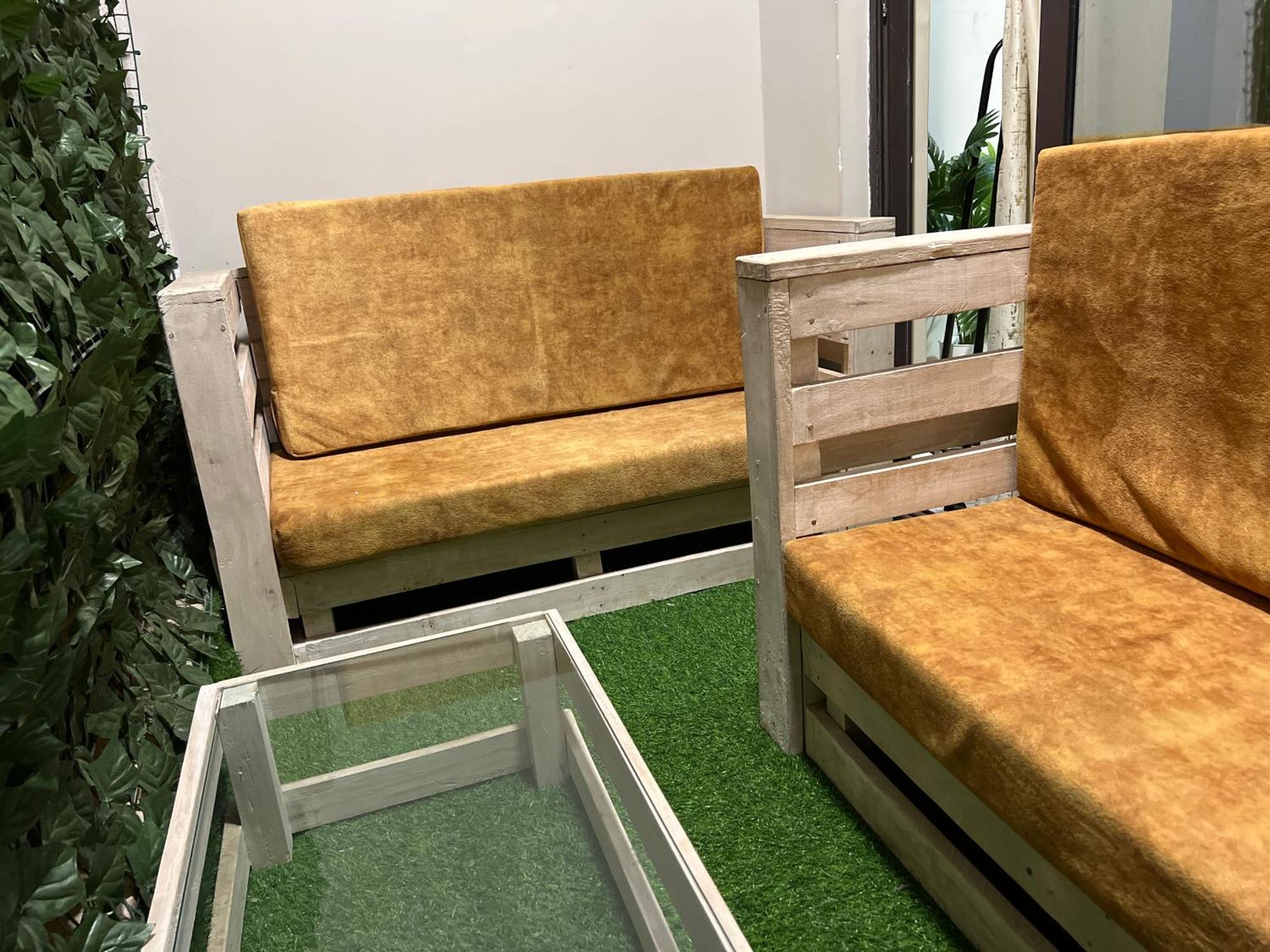 Fully Furnished 2 Bedroom With A Spacious Balcony Behind Gateway Mall 10 Minutes To Jkia,5min To Sgr With Ac,washing Machine And Lift Apartment Nairobi