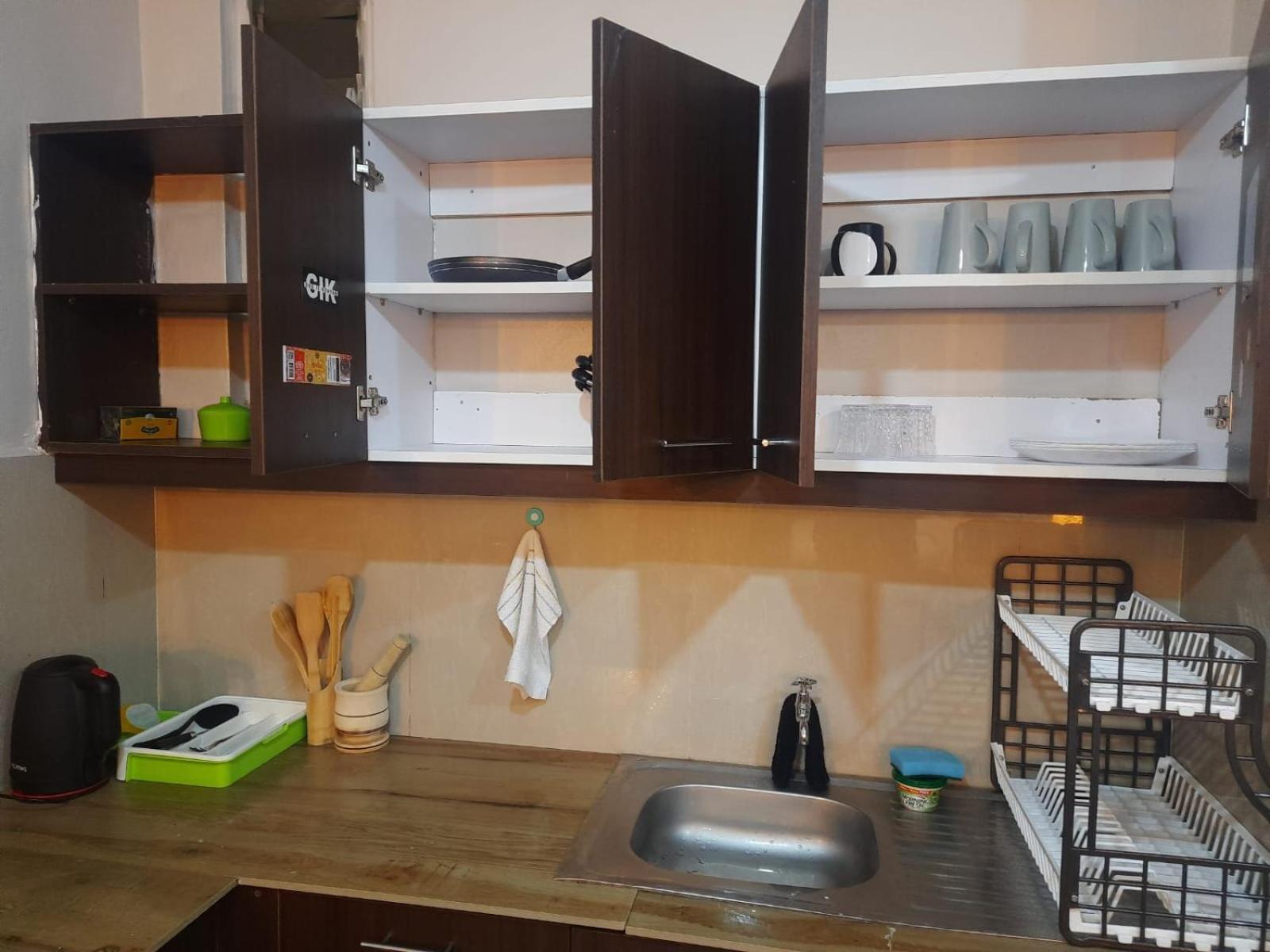 Legatus Cozy * Nairobi