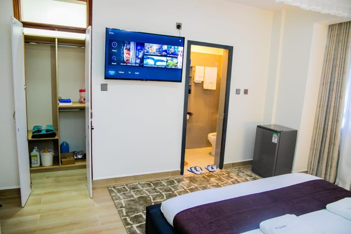 Azania 2 Bed Near Sarit Westlands * Nairobi