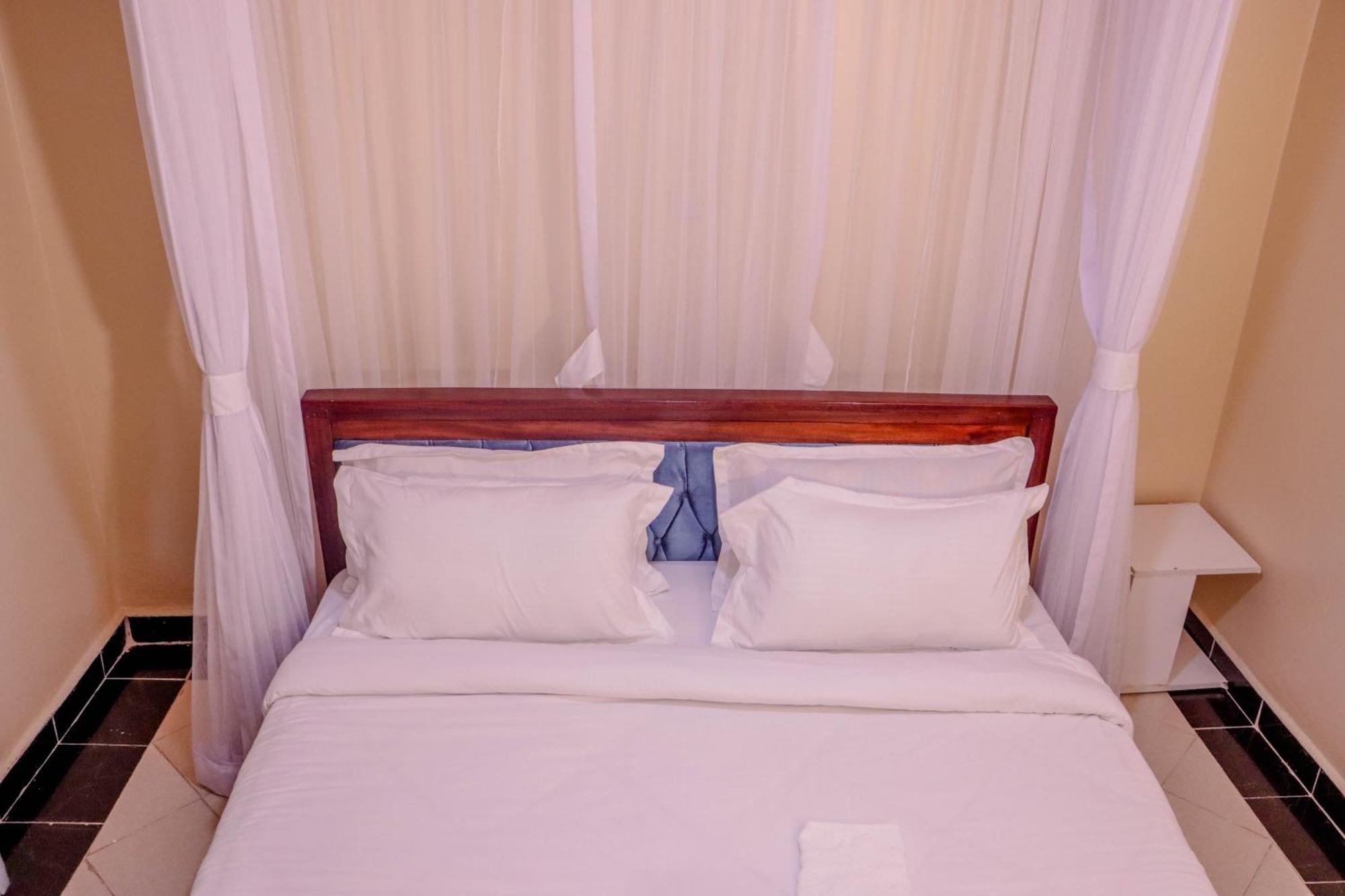 Hotel Dayo Suites And Nairobi