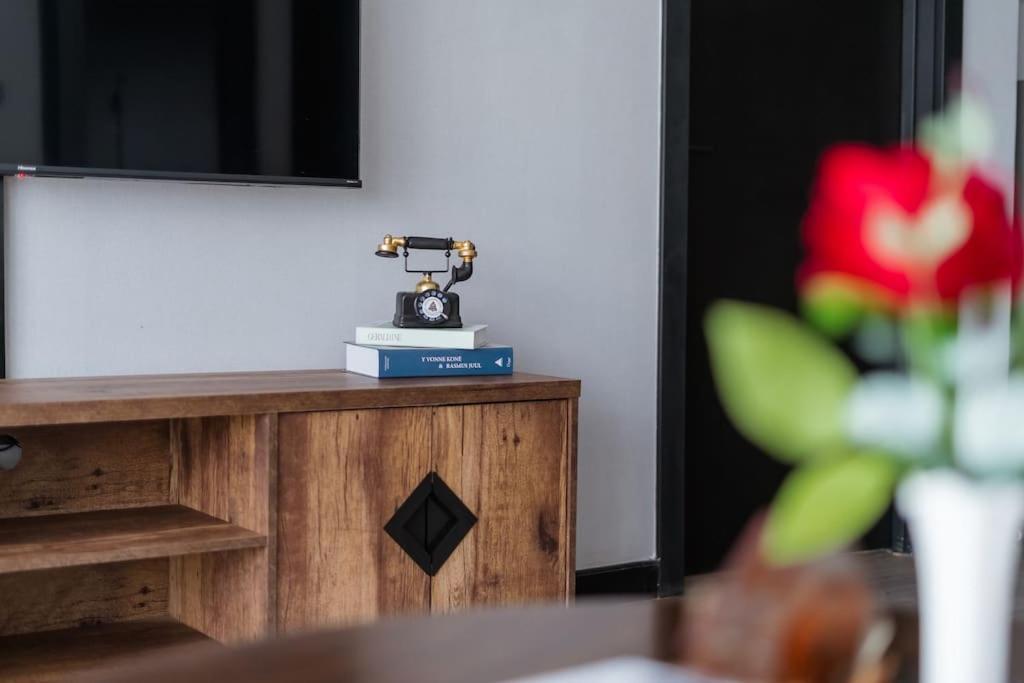 Apartment Lavish 2-bedroom Urban Sanctuary In Westlands *