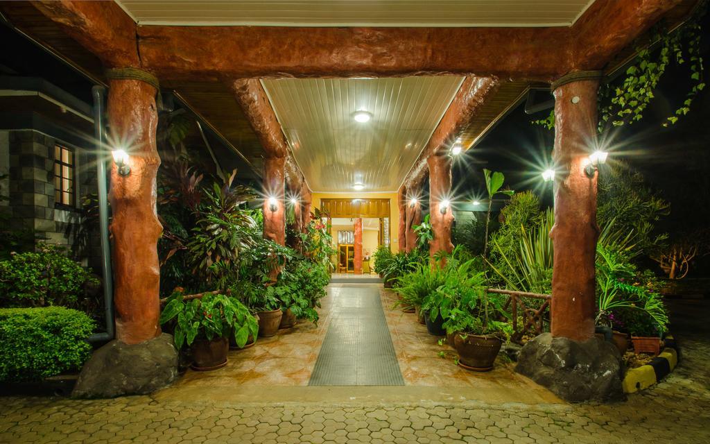 Karen Cold Springs Hotels Hotel 4*