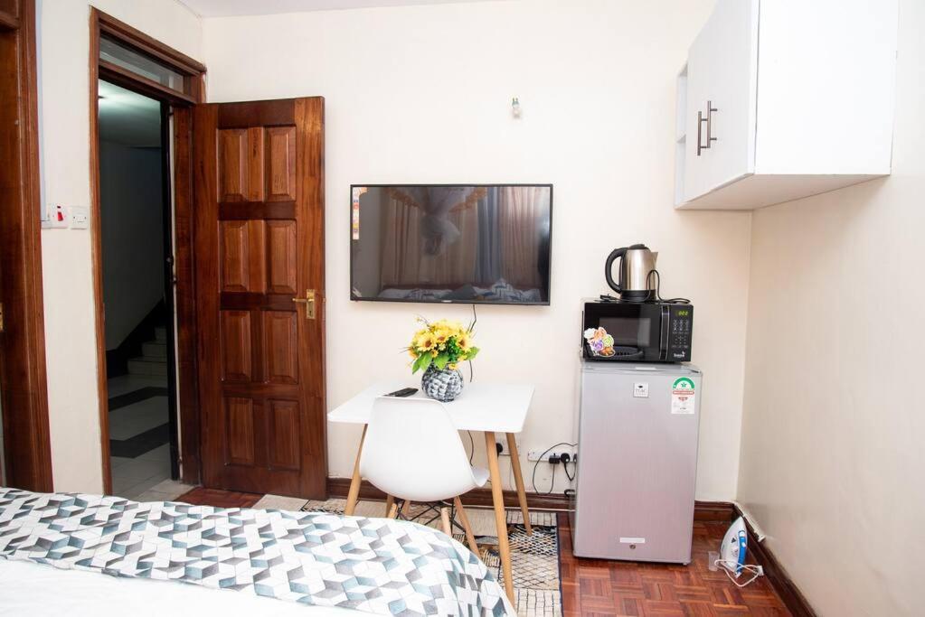 Apartment Lovely With Free Parking Space. Nairobi