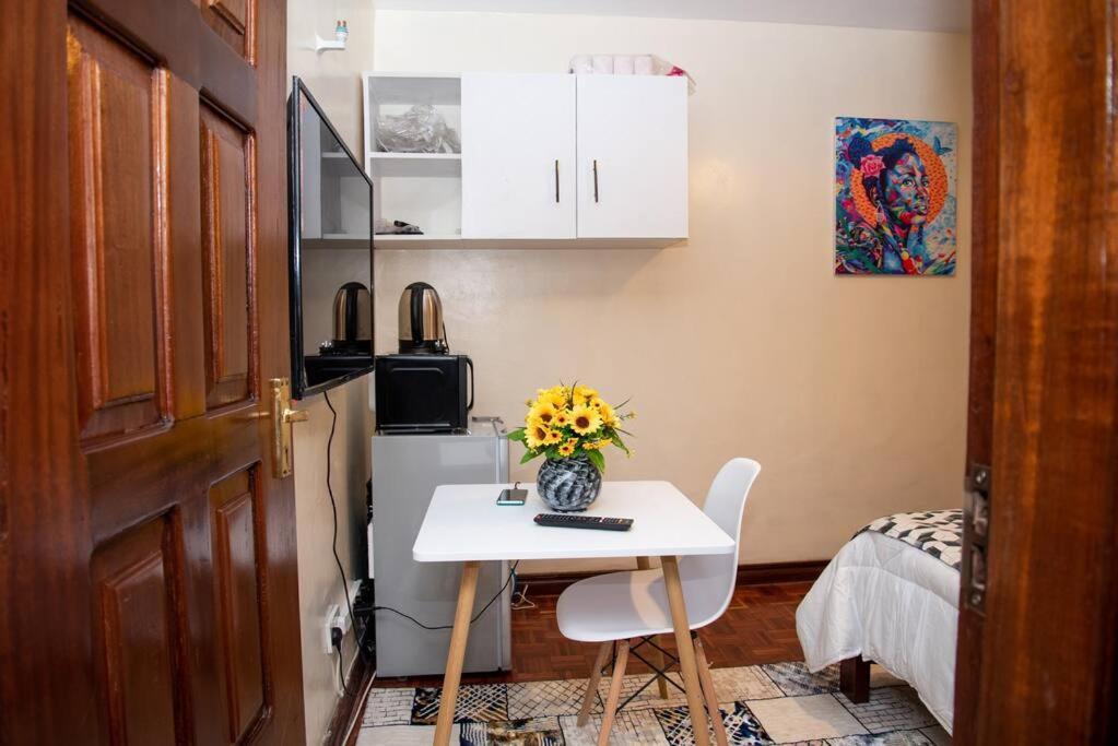 Apartment Lovely With Free Parking Space. Nairobi