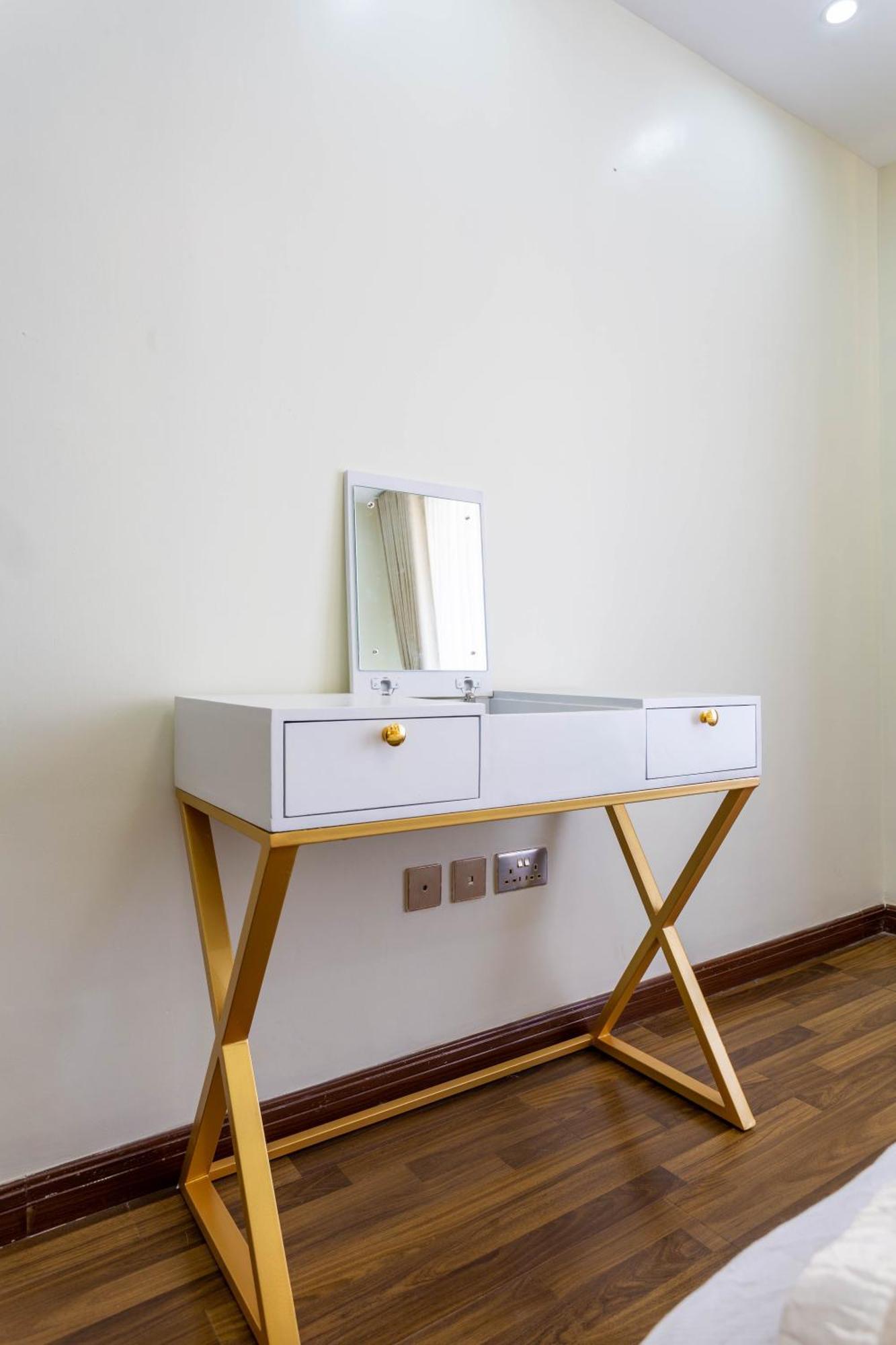 Two Bedroom Monroe Furnished *