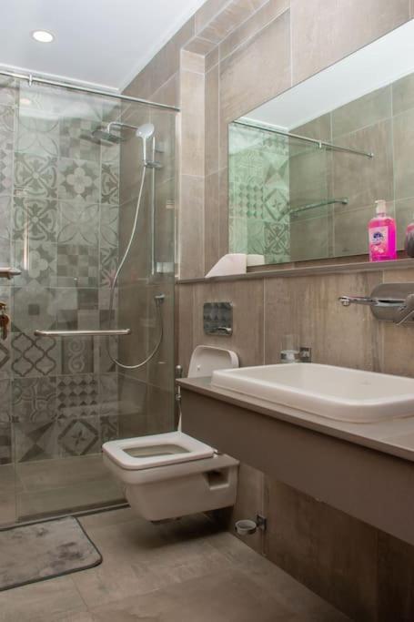 Skynest Luxurious 2br With Gym&pool *