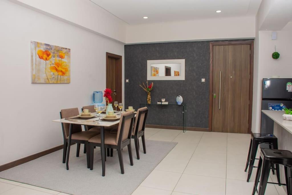 Skynest Luxurious 2br With Gym&pool *