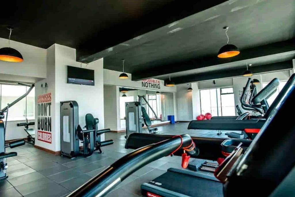 Skynest Luxurious 2br With Gym&pool Apartment Nairobi