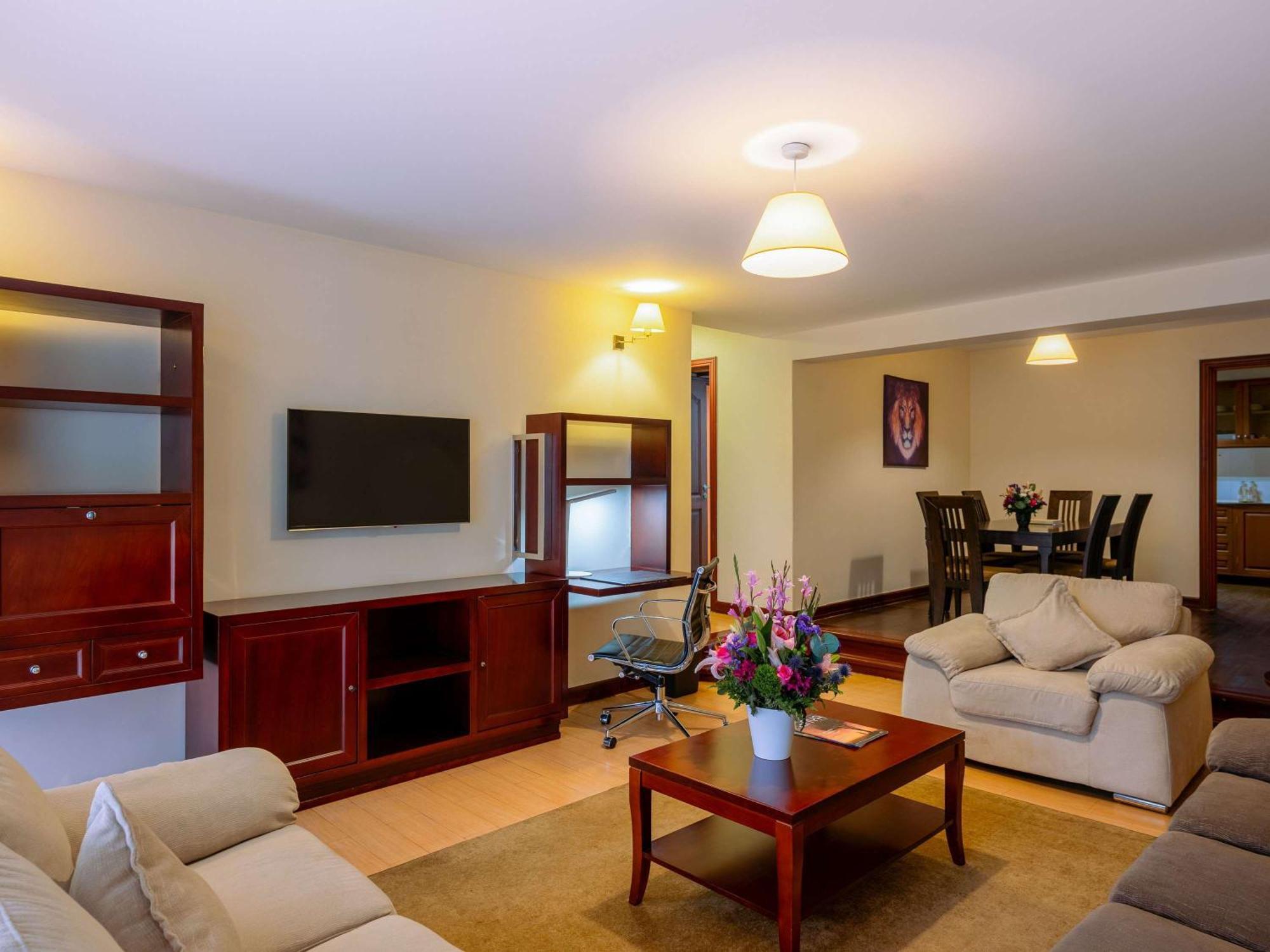 Moevenpick & Residences Hotel 5*