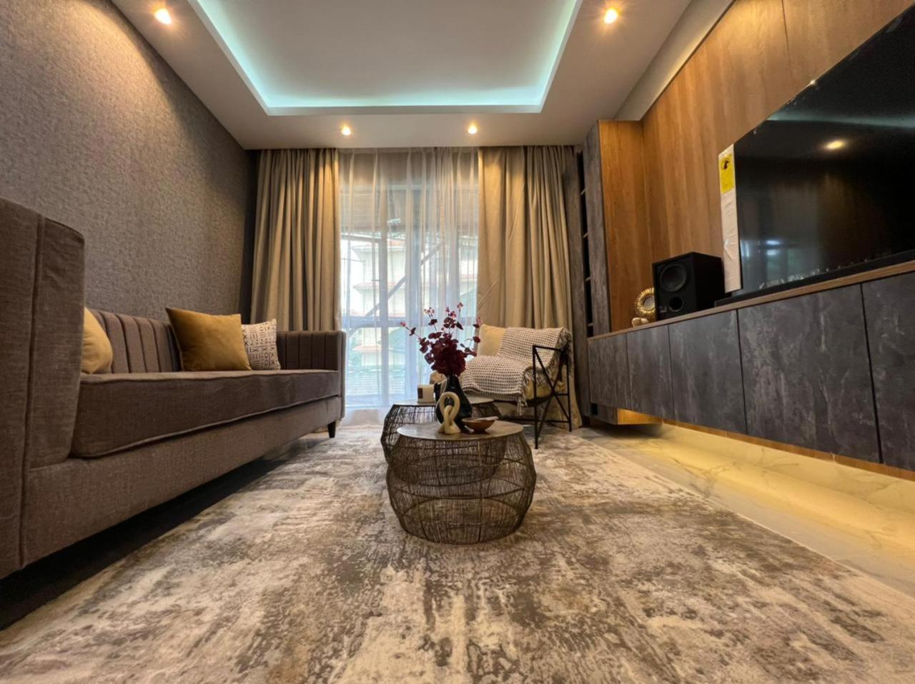 Apartment Elegant 1 Bedroom On Wood Avenue *