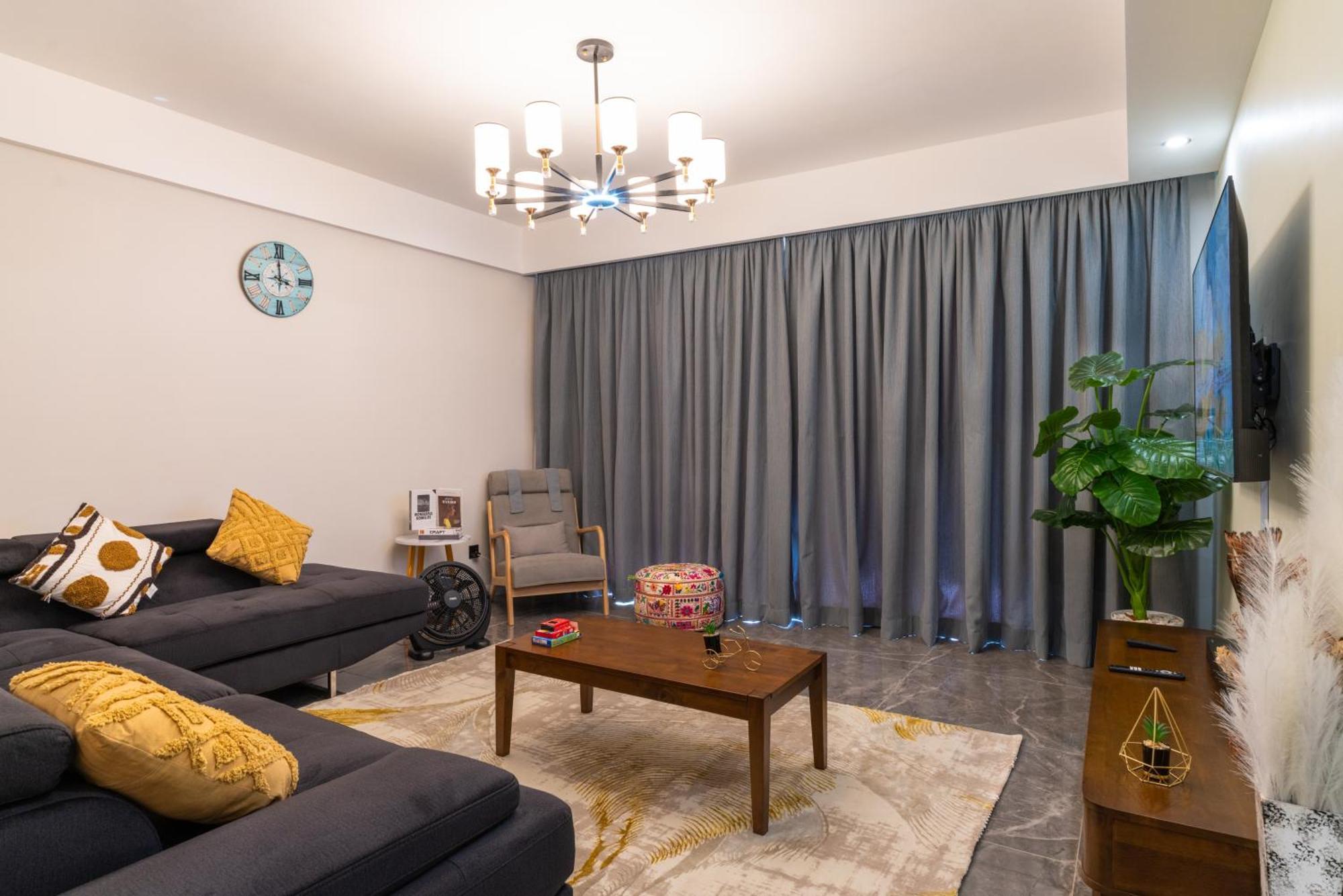 Zuri Apartment