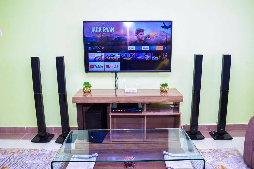 Exquisite 1bedroom Located In Garden Estate, Thome Apartment