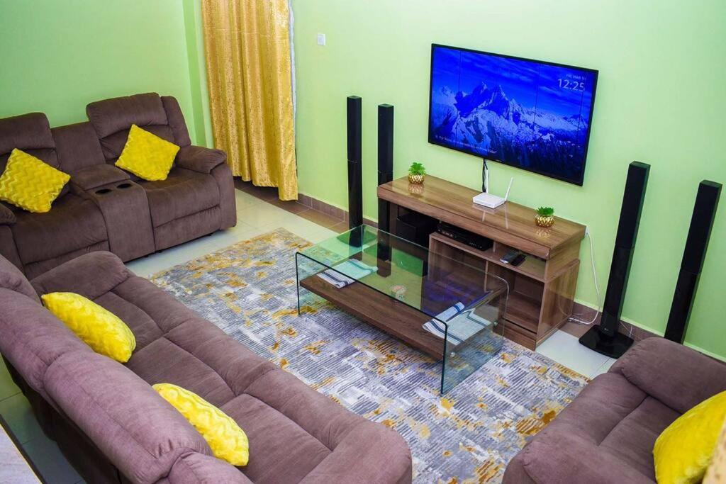 Exquisite 1bedroom Located In Garden Estate, Thome
