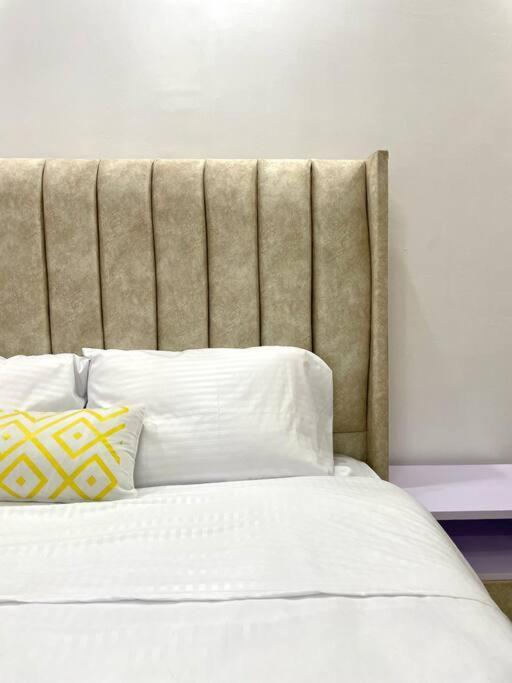 Cozy 2br Near Yaya & Prestige Malls *