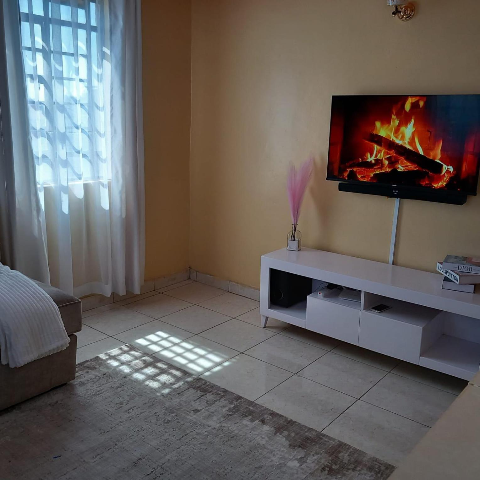 Guest house Pearl Roysambu One Bedroom *