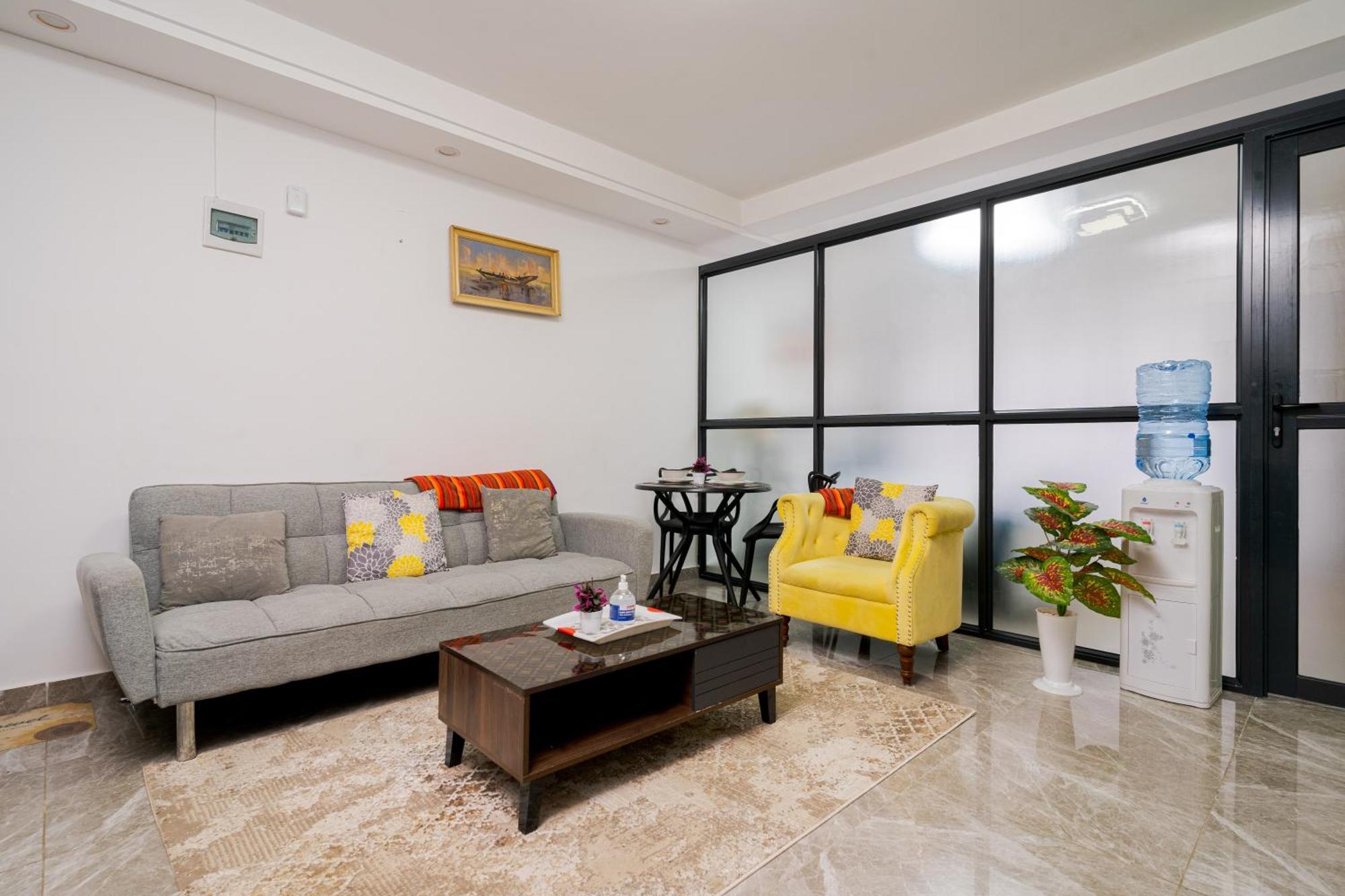 One Bedroom Apartment