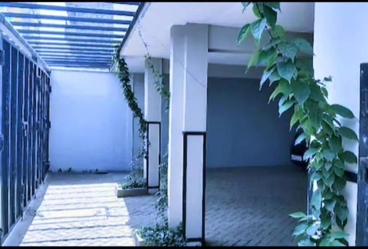 Casa de hóspedes Baibai Homes Rm 204 &114 Nairobi