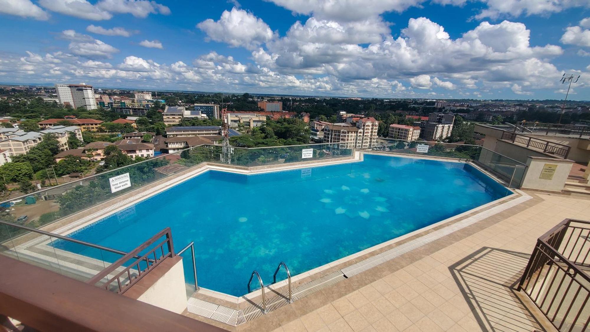 Serenity Retreat - 2 Bed With Pool & Gym Nairobi