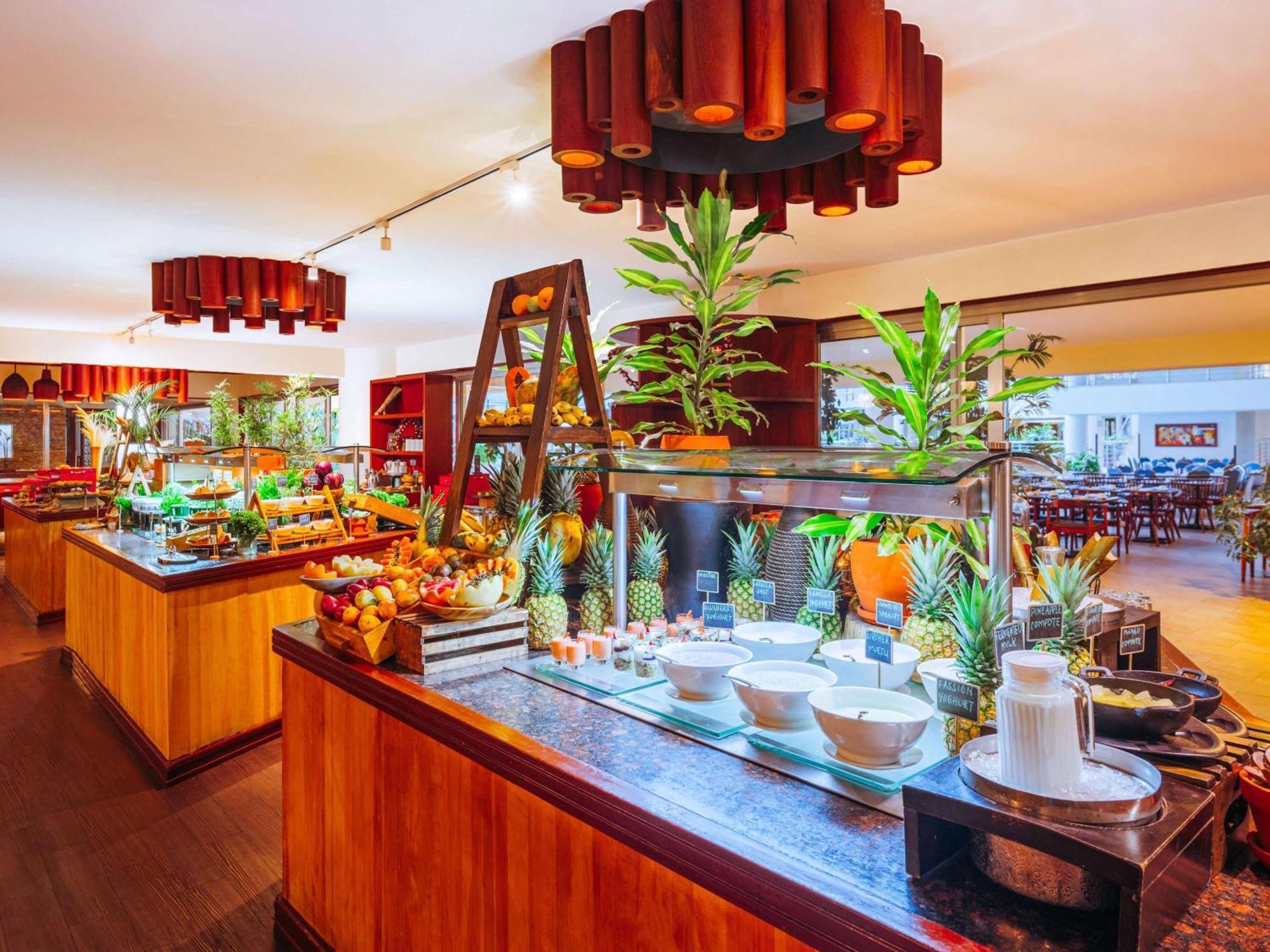 Moevenpick & Residences Hotel 5*