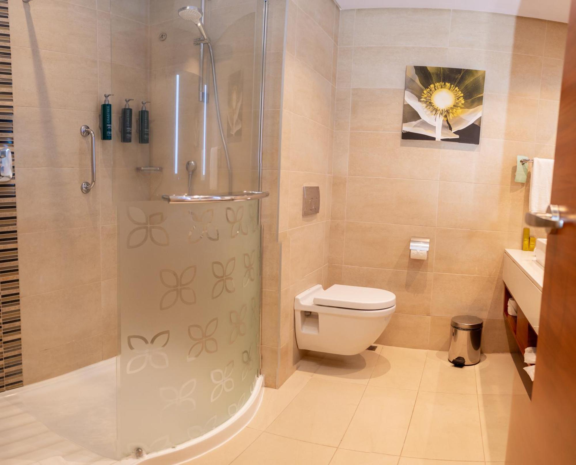 Hilton Garden Airport 4*