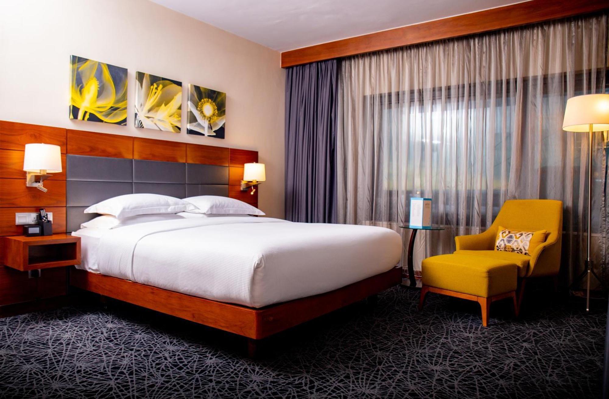 Hilton Garden Airport Hotel