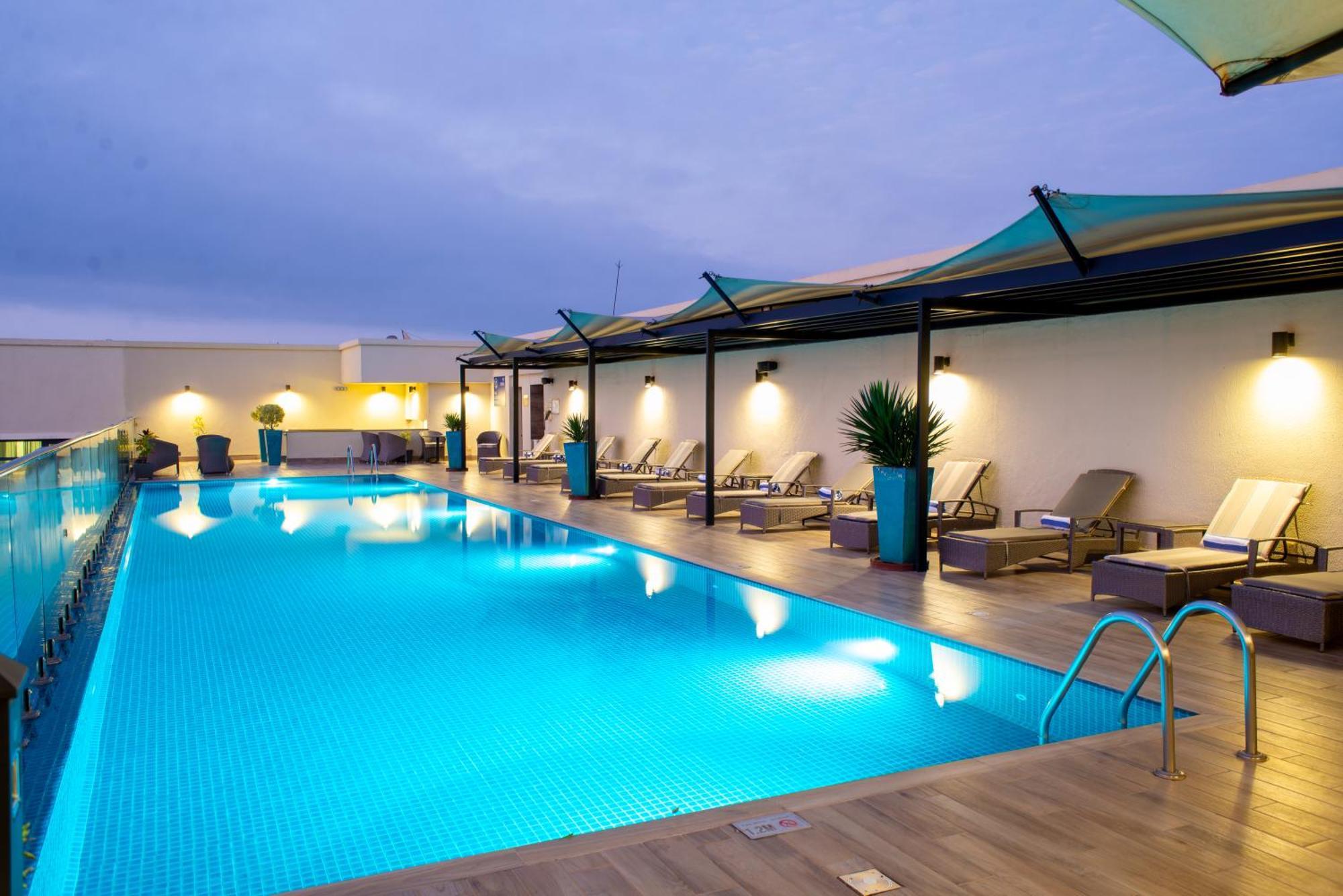 Hilton Garden Airport 4*