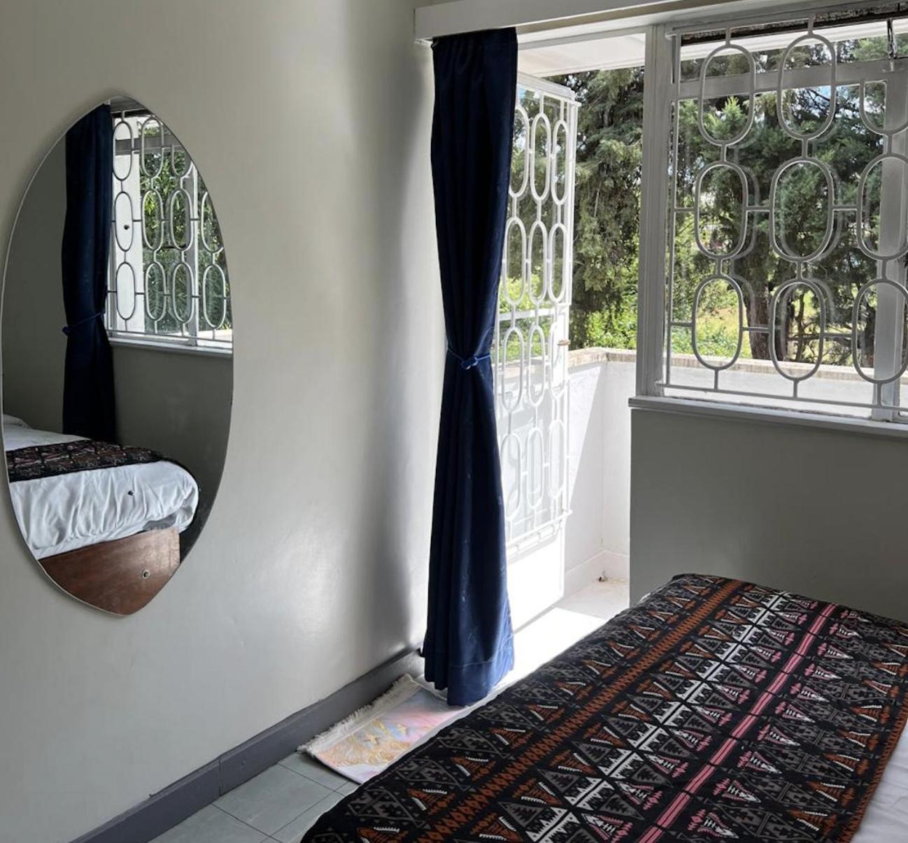 Diggz - Private Townhouse, Garden Views Near Junction Mall