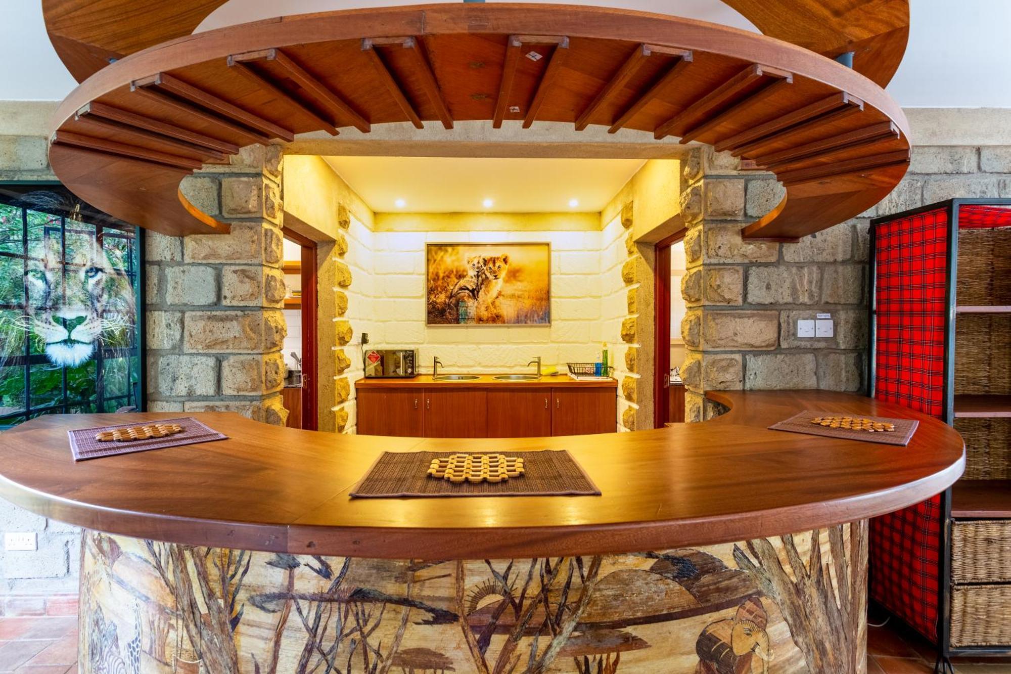 Apartment The Jungle Oasis With Heated Pool