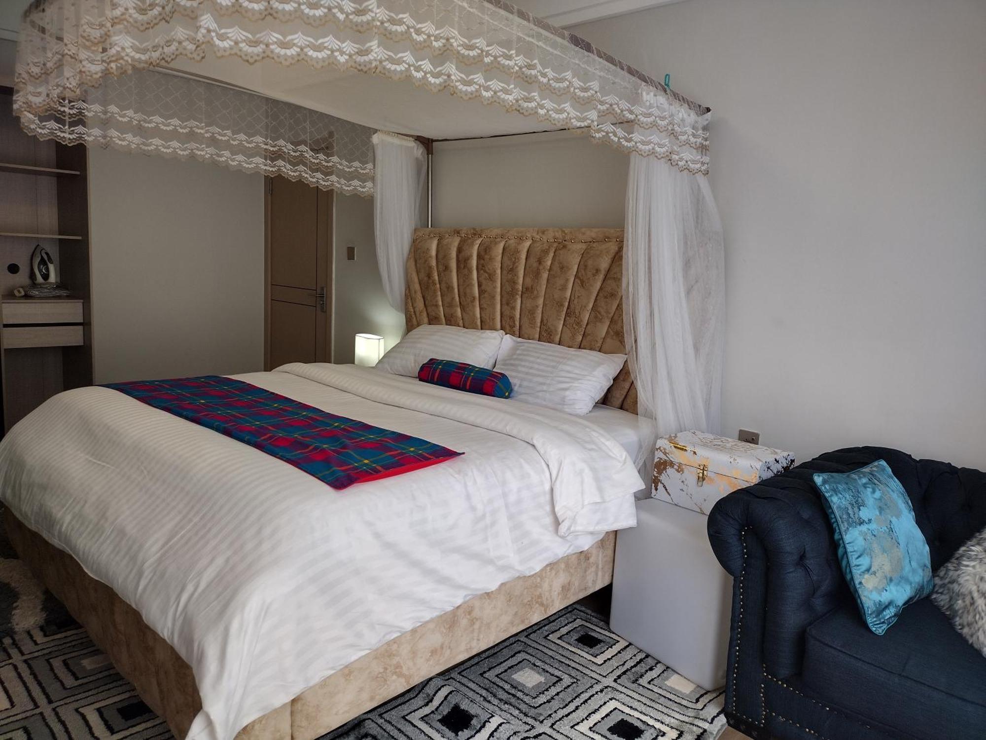 Bed & Breakfast Lenayan Park View