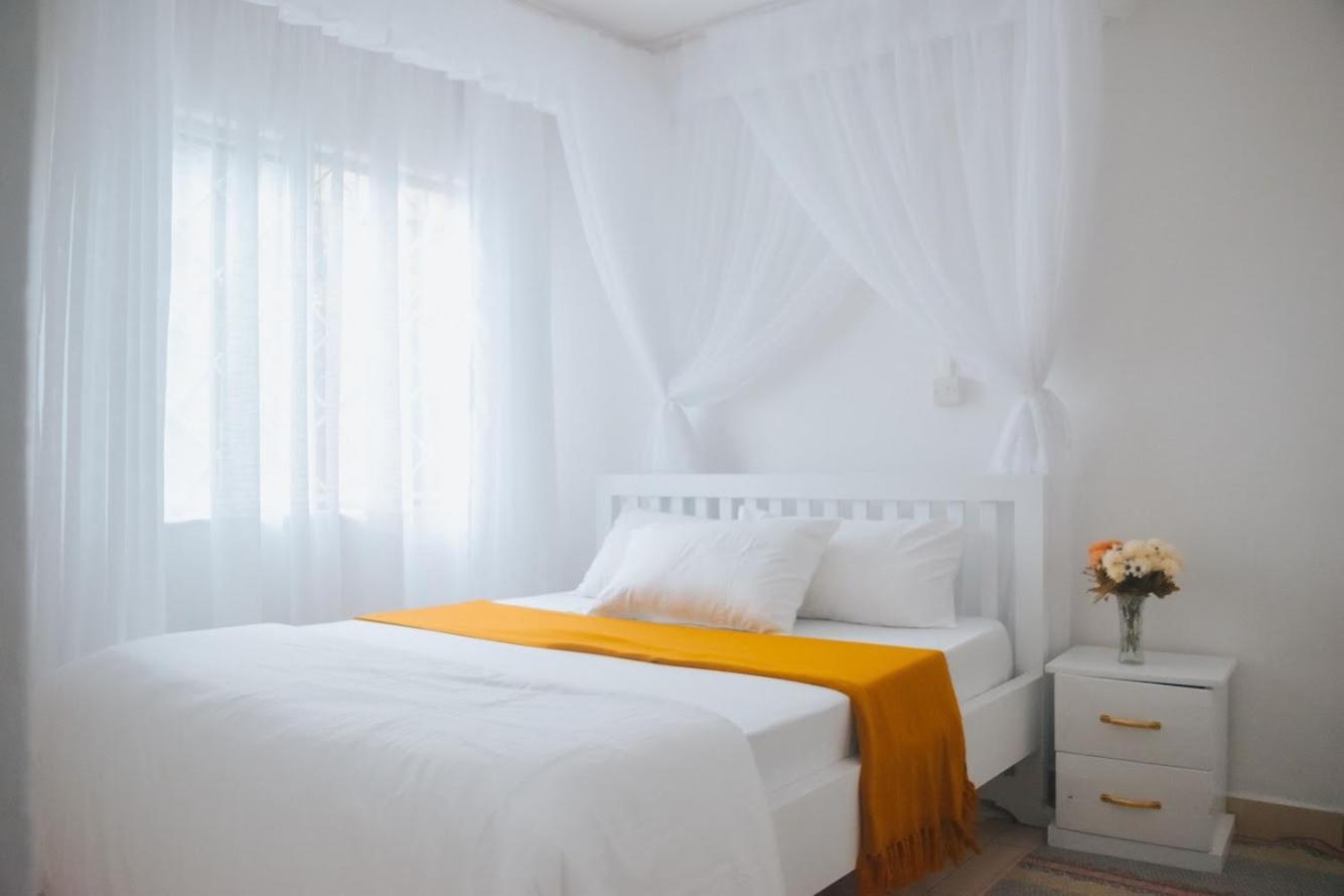 Saruni Homes Bed & Breakfast *