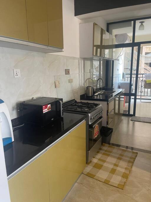 2 Bedroom Ensuite Kilimani, A Cozy Luxury Living Nairobi