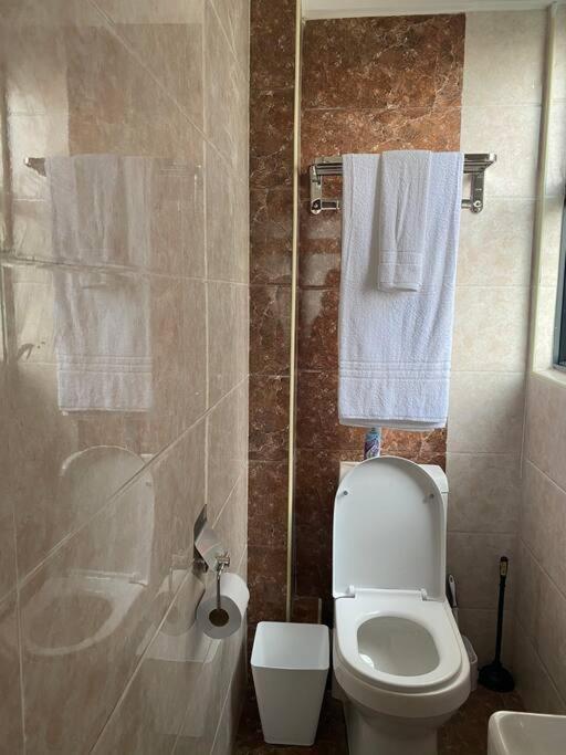 2 Bedroom Ensuite Kilimani, A Cozy Luxury Living * Nairobi
