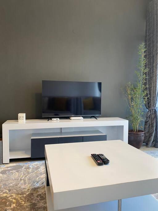 2 Bedroom Ensuite Kilimani, A Cozy Luxury Living Nairobi