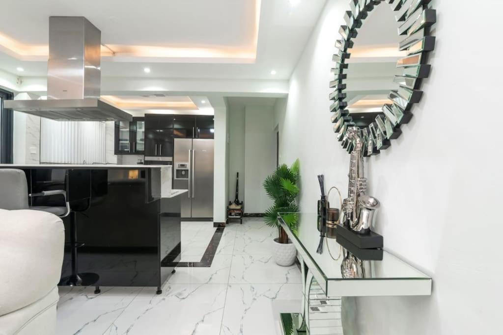 Lisa Comfort Homes Apartment