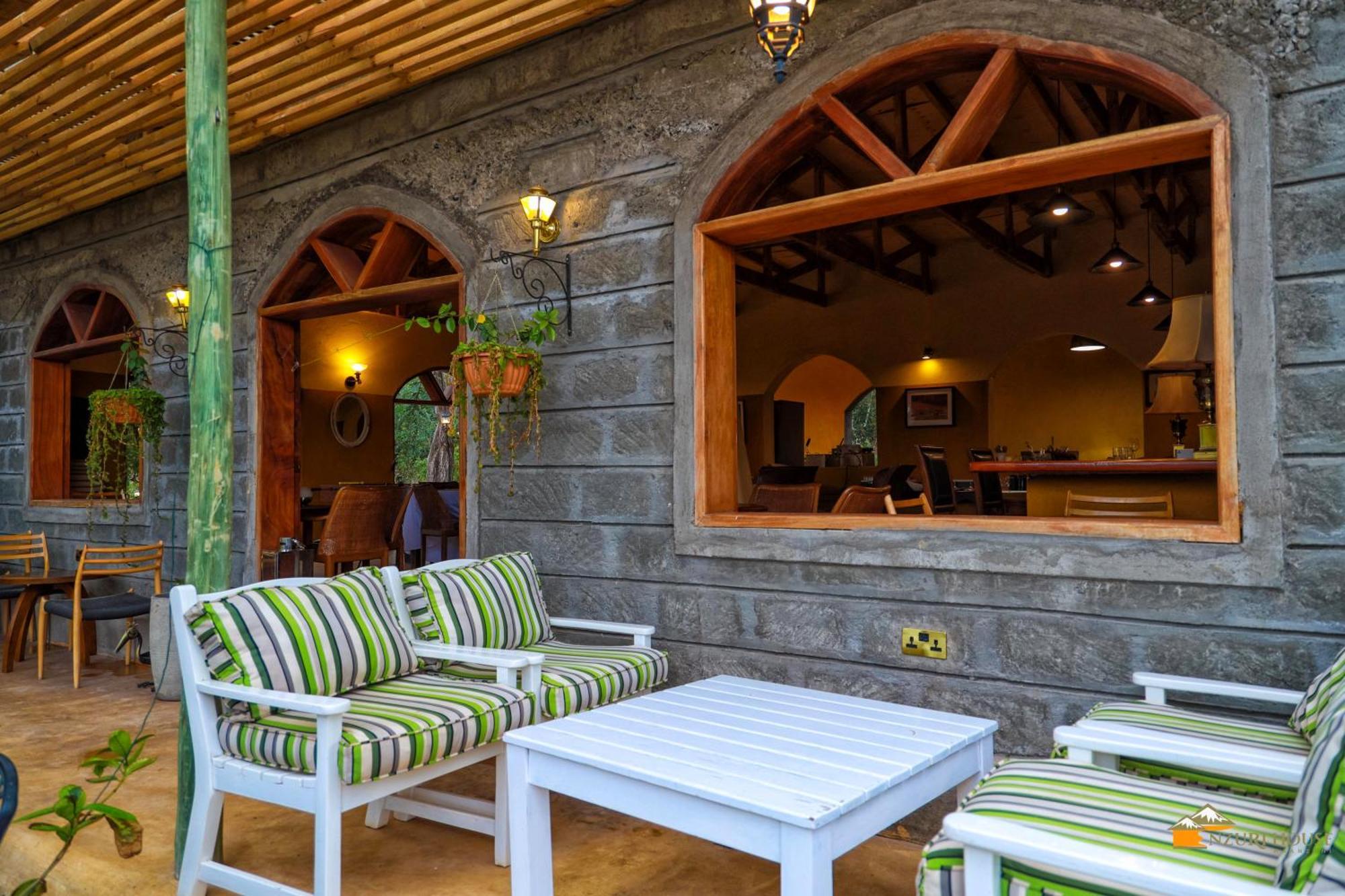Chalet Nzuri House