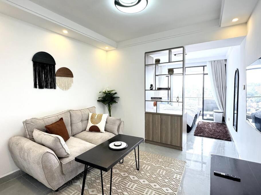 With Skyline View Apartamento