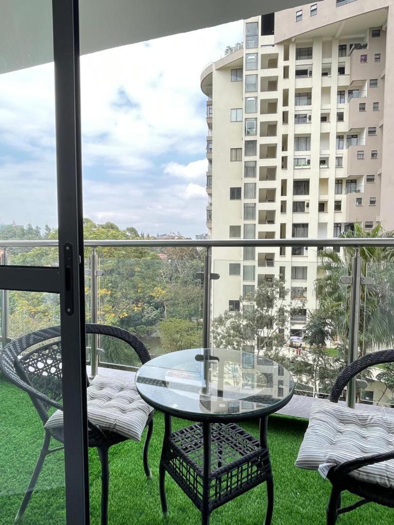 2 Bedrooms In Riverside Drive Apartment