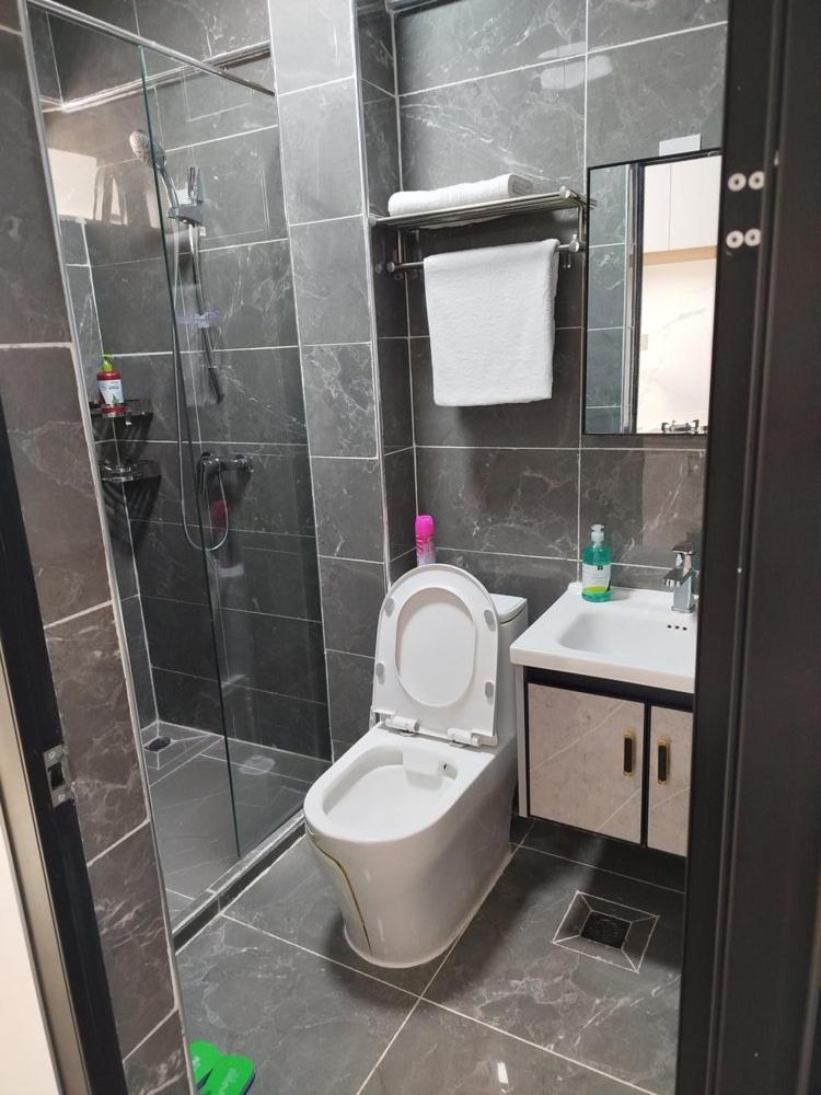 Exquisite In Kilimani Apartment Nairobi