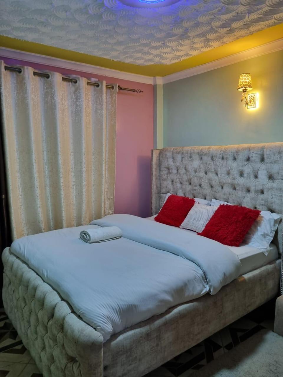 Spacious 1 Bedroom Mirema Drive With Parking * Nairobi