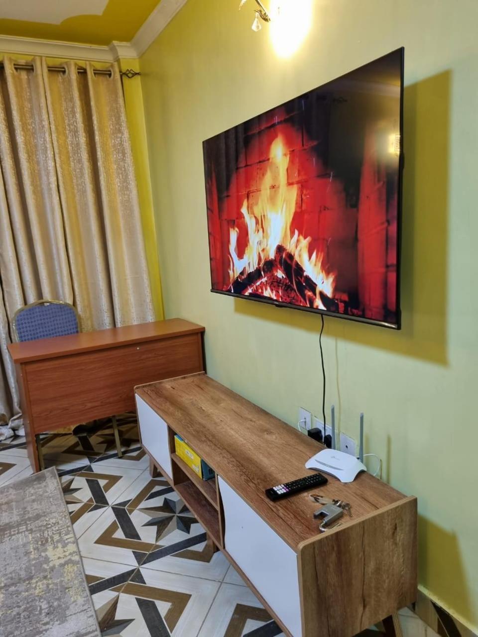 Spacious 1 Bedroom Mirema Drive With Parking Apartamento *