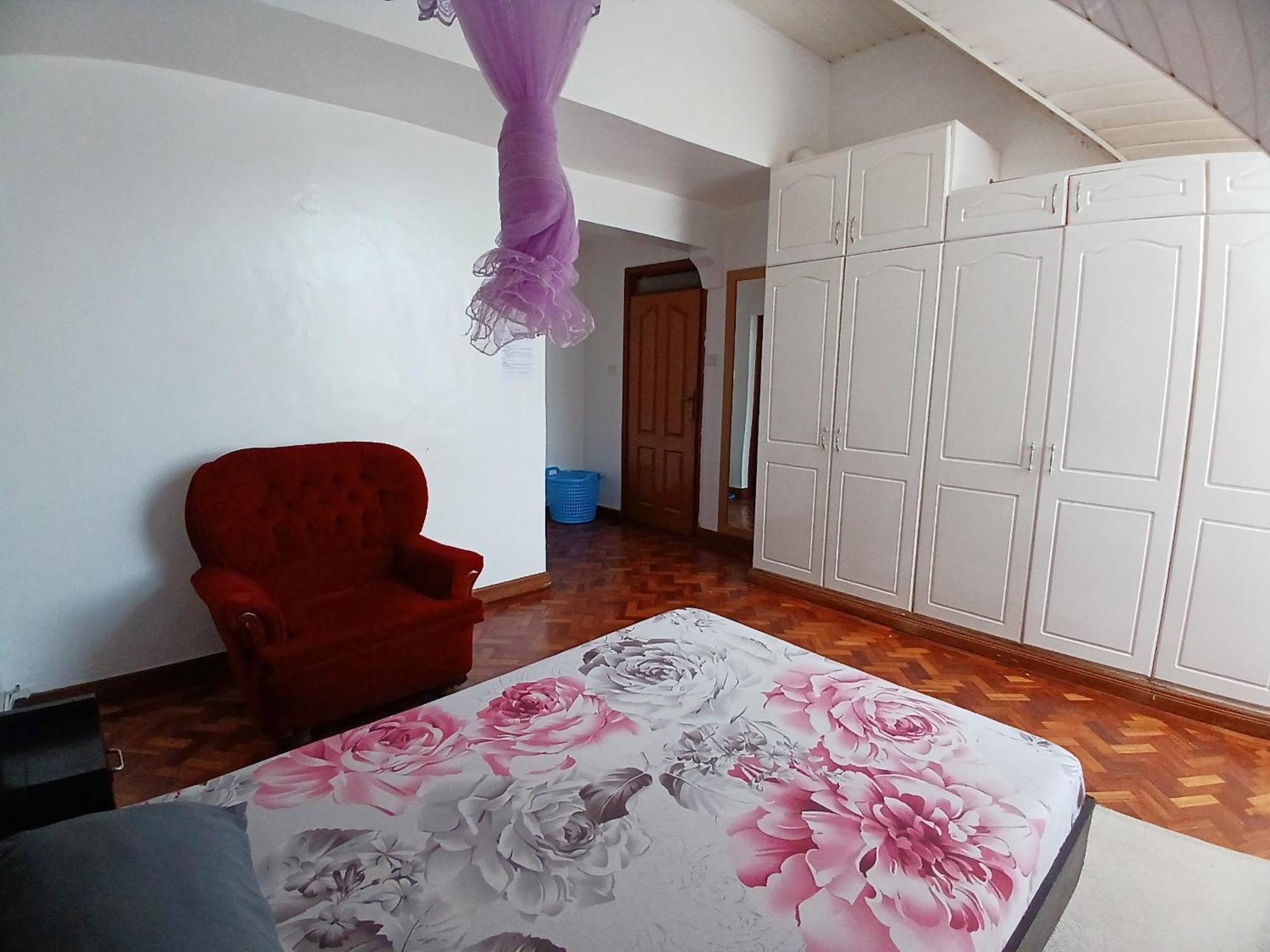 Spacious Ensuite Kilimani Homestay