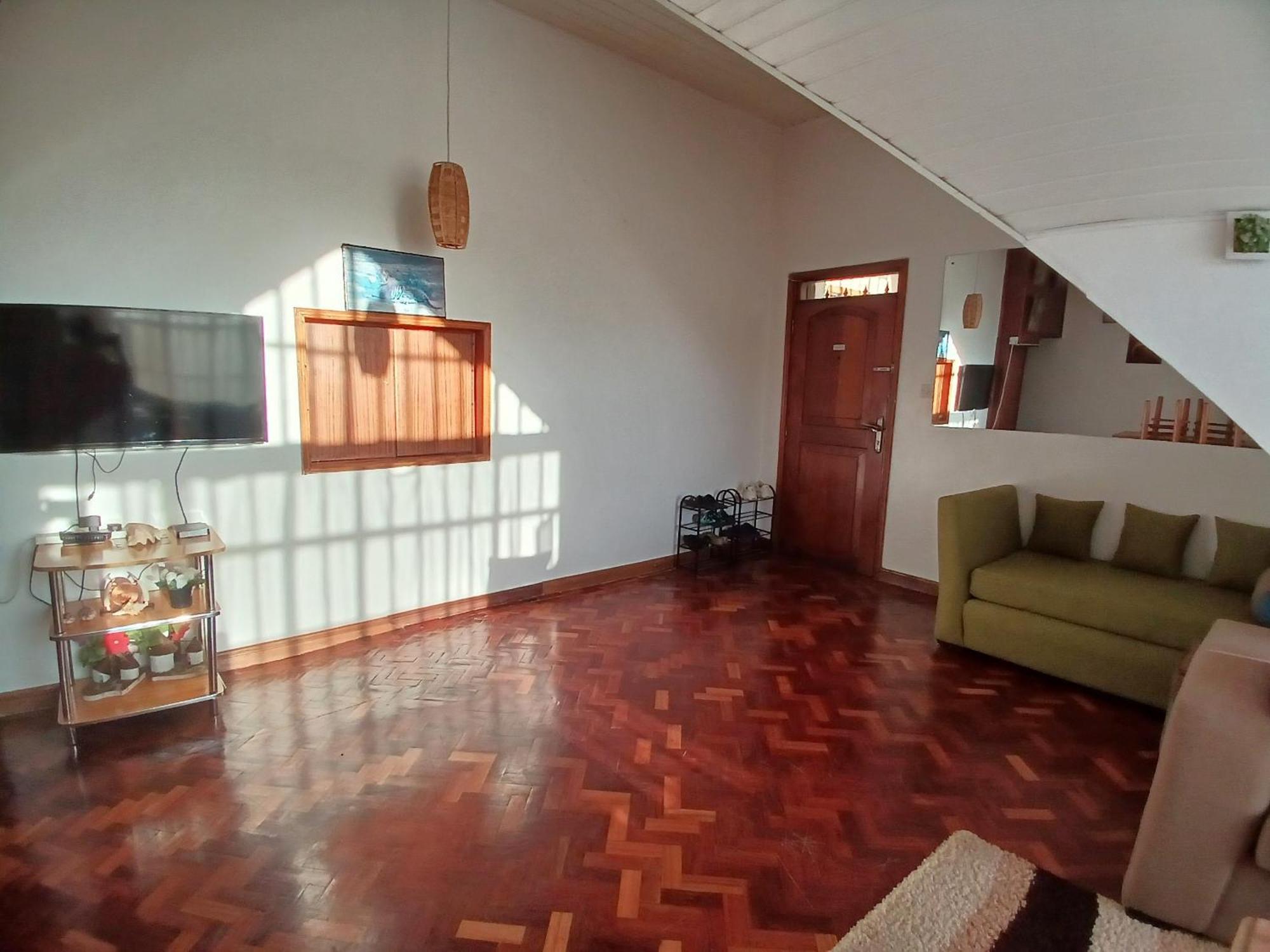 Spacious Ensuite Kilimani Homestay Nairobi