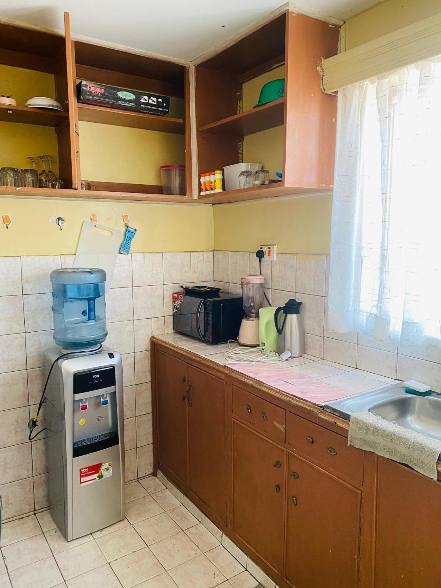 Apartment Cozy Sleek One Bedroom Around Caltex Donholm *